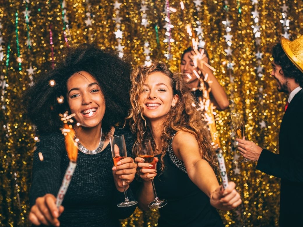 10 λόγοι που το Photo Booth απογειώνει το κέφι στη δεξίωση